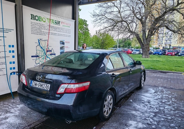 Toyota Camry cena 26300 przebieg: 480000, rok produkcji 2009 z Warszawa małe 211